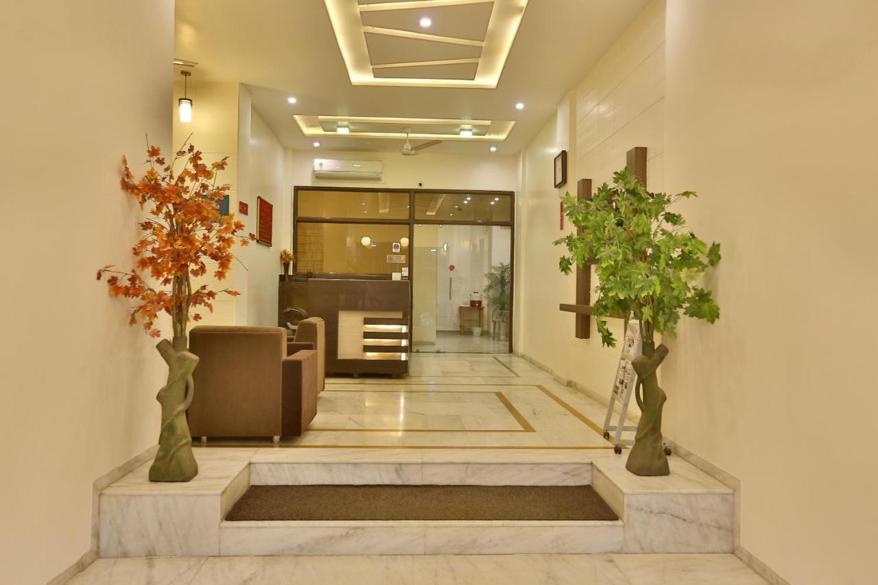 Hotel Kamran Palace Ahmedabad Exterior photo
